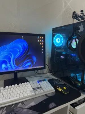 PC gaming + شاشه + كامل الملحقات