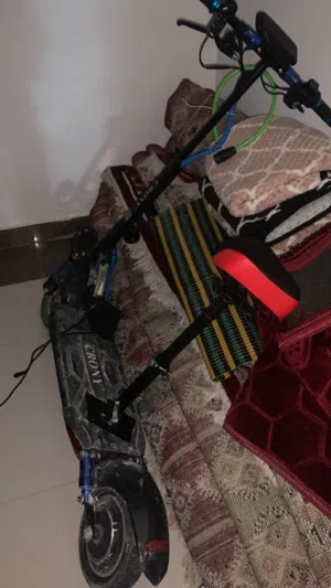 سكوتر وحش.