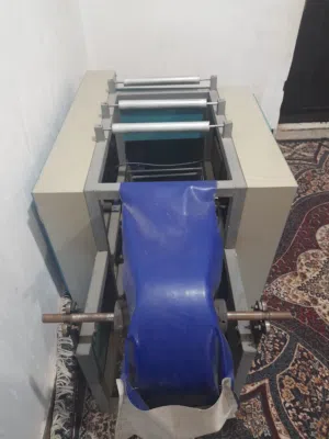 آلة طباعة السفر وأكياس القمامة التي تستخدم لمرة واحدة