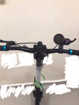 (السكوتر للتبديل!!!!) مقابل اي سكوتر كرسي يكون خربان او صلاحان ، (شوف الوصف مهم!!)