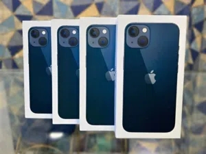 Apple iPhone 13 128 GB in Amman