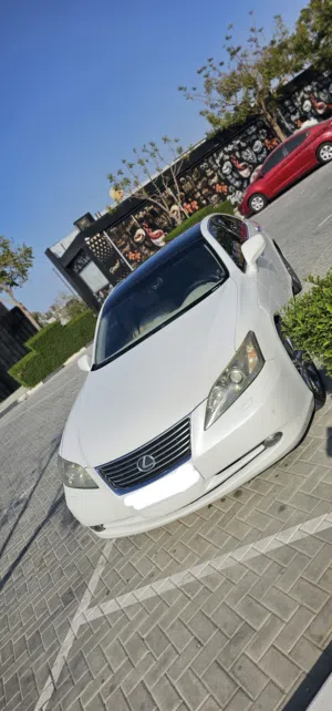 Used Lexus ES in Ajman