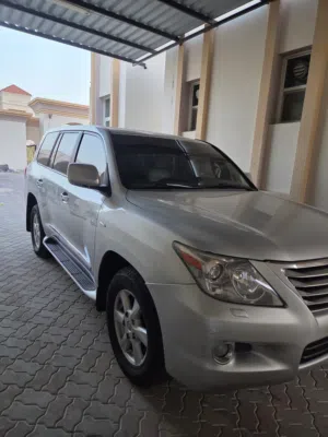 لكزس استيشن موديل 2009 خليجي نظييف مسرفس جاهز ما يحتاج مصاريف سيرفس  مفتاحين