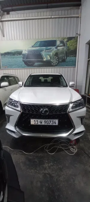 لكزس  LX 570 موديل 2019 بريم  عداد المسافة 81,000 كيلو متر  يتوفر بيع او مراوس