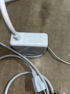 Chargers & Cables . Used0