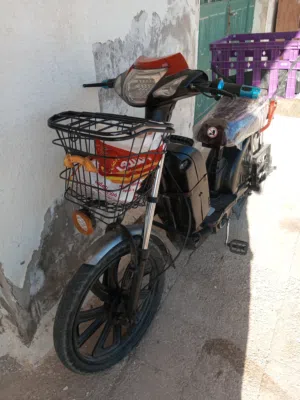 دراجه كهربائيه بحاله جيده