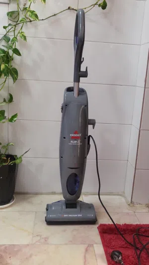 مكنسة كهربائية للارضية