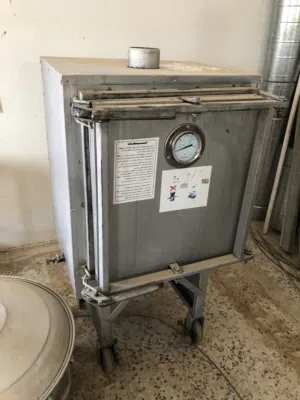 فرن مندي للبيع نظيف للمطاعم و المنازل