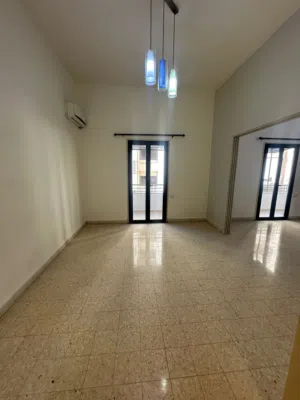120 m2 2 Bedrooms Apartments for Rent in Beirut Hamra