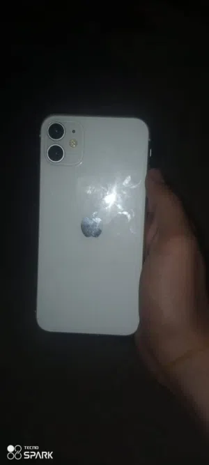 ايفون 11 للبيع