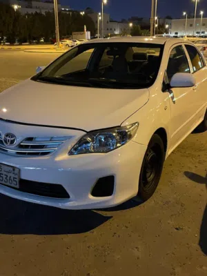 Toyota Corolla 2012 - White Colour