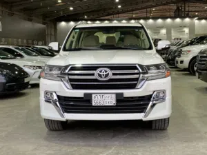 Used Toyota Land Cruiser in Al Riyadh