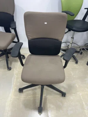 كرسي مكتب مستورد امريكي ماركه Steelcase