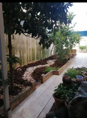 220 m2 3 Bedrooms Apartments for Sale in Amman Al Gardens