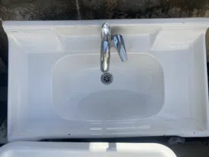 مغاسل مع بوفية غير مستعمل