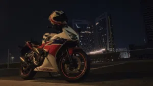 Honda CBR300R 2015 For Sale- 300cc sport bike buy & ride AED 12000