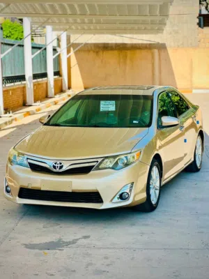 Toyota . Camry . 2014 . New1