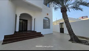 400 m2 More than 6 bedrooms Villa for Sale in Muharraq Arad