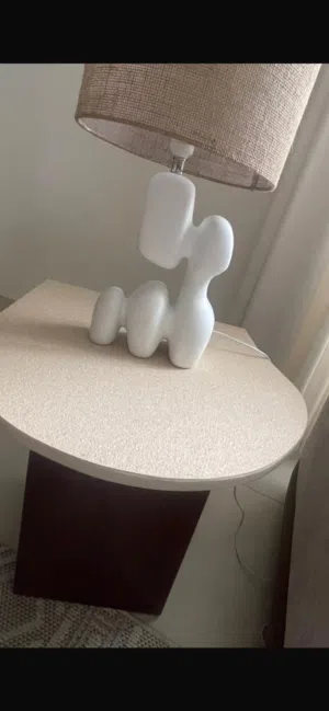 طقم طاولات وسطيه واثنين جانبيات