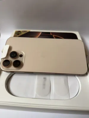ايفون 16 بررو ماكس