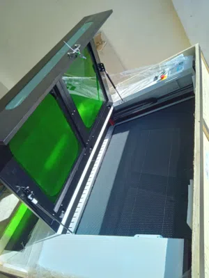 ماكينة قص ونقش ليزر جديده اخر اصدار بسعر مغري