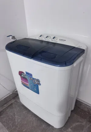 غسالة 7 kg شبه جديدة