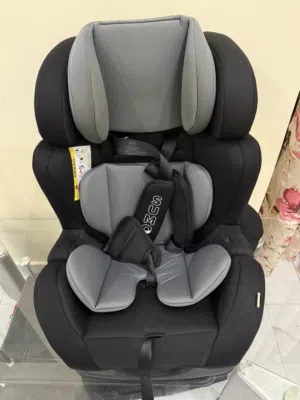 كرسي عربية للأطفال (Car Seat) بحالة ممتازة جداً