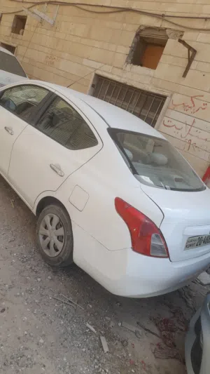 سياره نسان صنى 2013