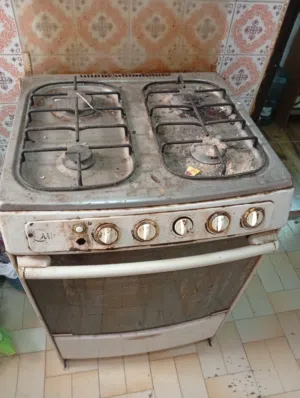طباخه مع فرن مستعمله