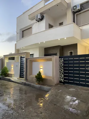 226 m2 4 Bedrooms Apartments for Sale in Tripoli Al-Serraj