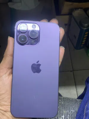 iPhone 14 Pro Max 256 gb LCD battery change