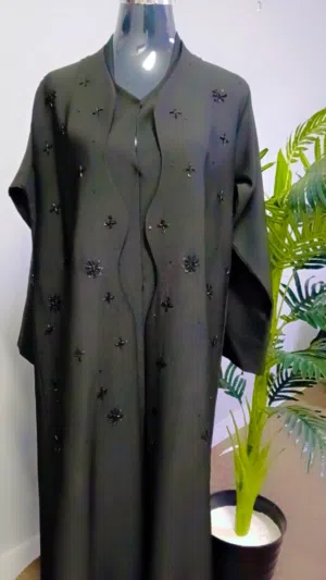 لوكس عبايه  عبايات لوكس واقمشه ومخورات