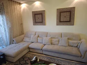طقم كورنر لون بيج بحالة ممتازة