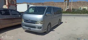 Toyota . Hiace . 20071