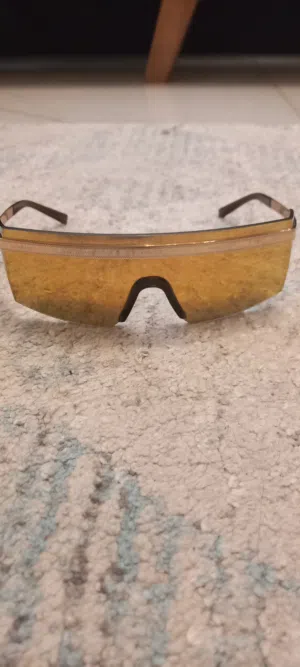 نظاره شمسيه أصليه VERSACE