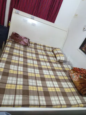 king size bed and mattress