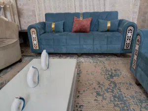 طقم كنب للبيع بسعر مغري