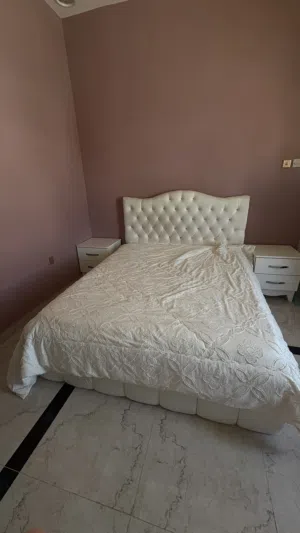 سرير نوم و كميدينه