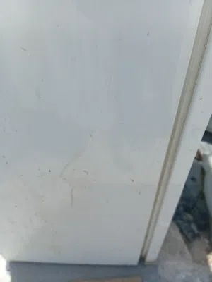 ثلاجة عادية