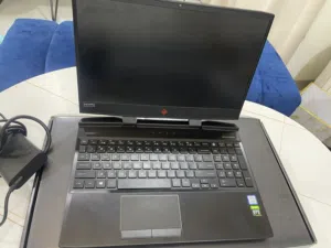 جهاز لابتوب قيمنق HP OMEN نظيف ومستعمل خفيف للدراسة فقط