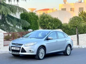 فورد فوكس  بنزين وارد الوكالة مالك اول من الوكالة فحص كامل ولا ملاحظه