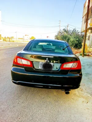ميتسوبيشي جالنت مميزة