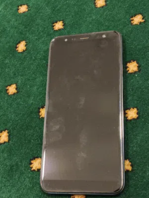 Samsung Galaxy J6 نظيف جدا