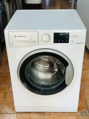 غسالة ارستون