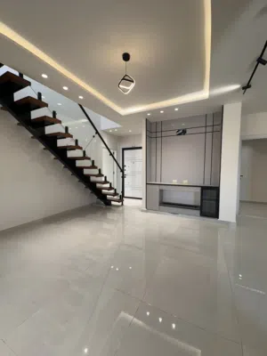 230 m2 4 Bedrooms Apartments for Sale in Irbid Petra Street