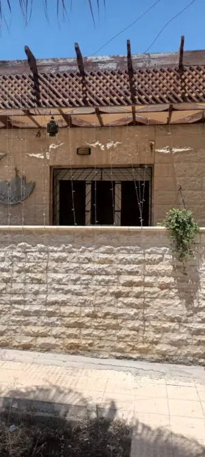 250 m2 3 Bedrooms Villa for Sale in Irbid Sahara Circle