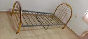 سرير مفرد لبيع