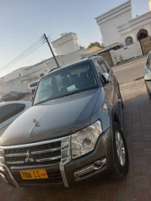 mitsubishi pejaro 2012 3500 cc engine 4x4