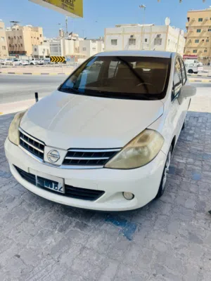 Nissan Tiida 2010