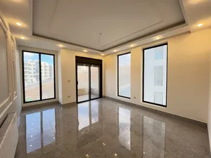 200 m2 3 Bedrooms Apartments for Sale in Amman Khalda
